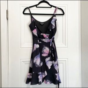 Bebe - XS Floral Dress